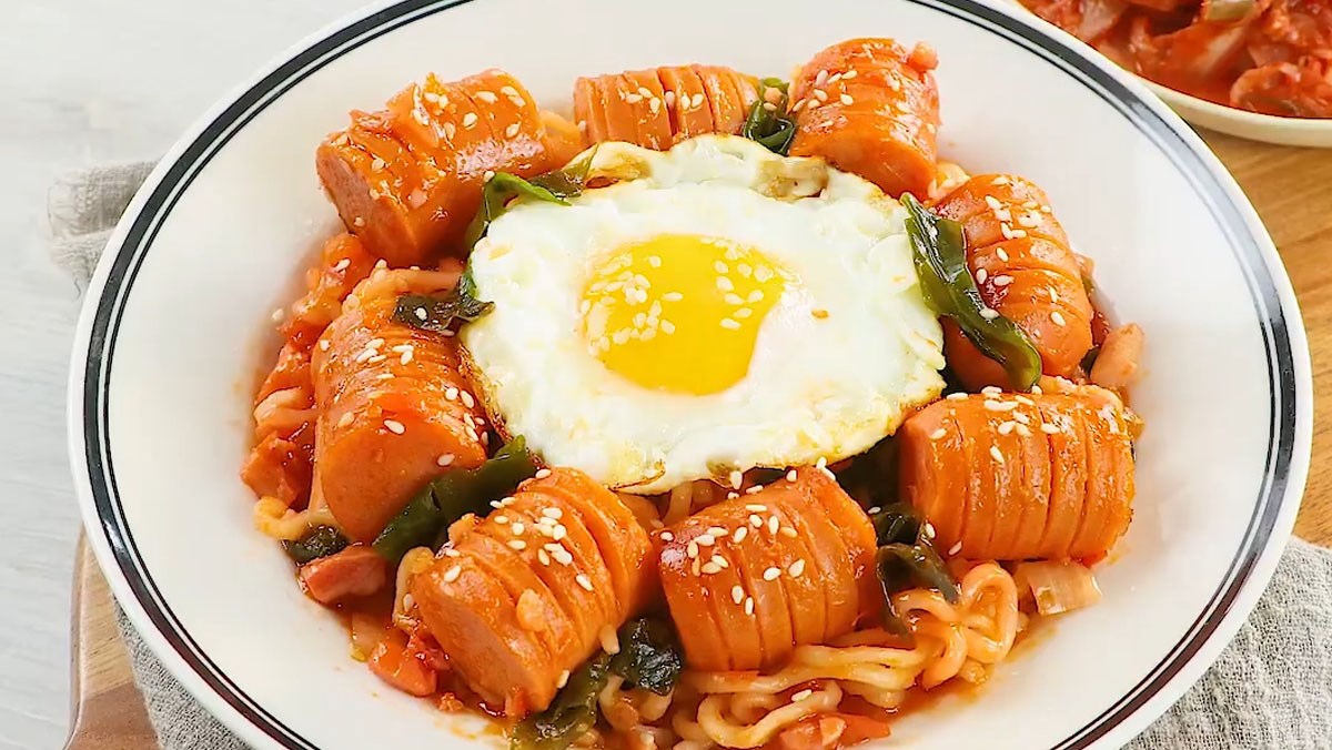 Mì trộn tương Hàn