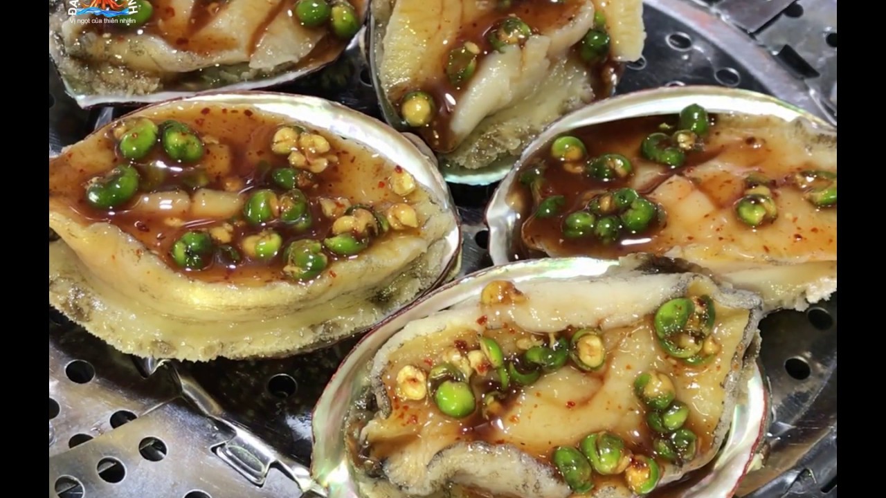 Bào ngư sốt tiêu xanh
