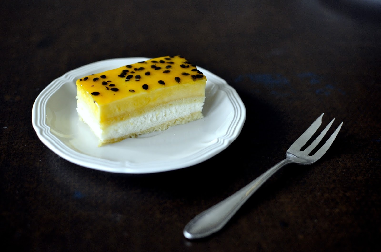 Bánh Mousse chanh dây