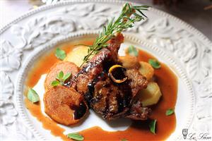 Đùi vịt Confit sốt cam