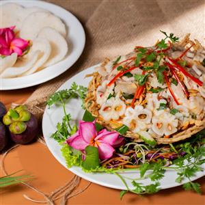 Gỏi gà măng cụt