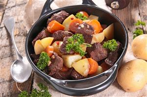 Sườn bò hầm kiểu Pháp